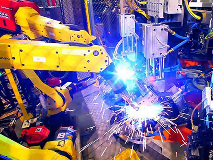 中小型钣金加工厂中引进焊接机器人的注意点-中山开云手机在线登录入口(中国)开云有限公司
